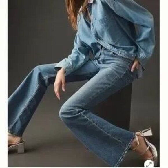 Levi's 70"s High Rise Flare Womens Jeans‎ Size 26 Trendy - Picture 1 of 16